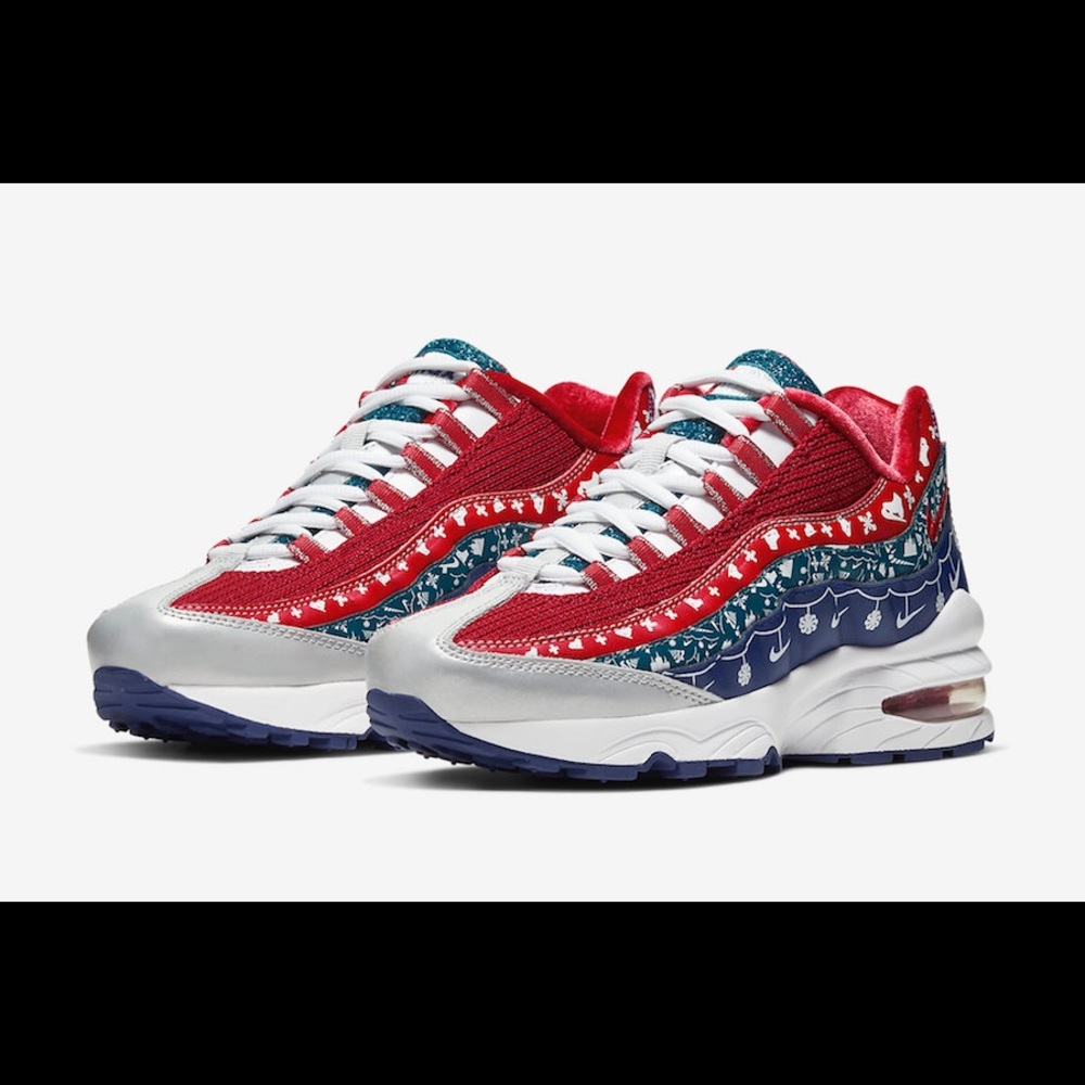 Air max 95 Size 5 in kids lightly worn like new!